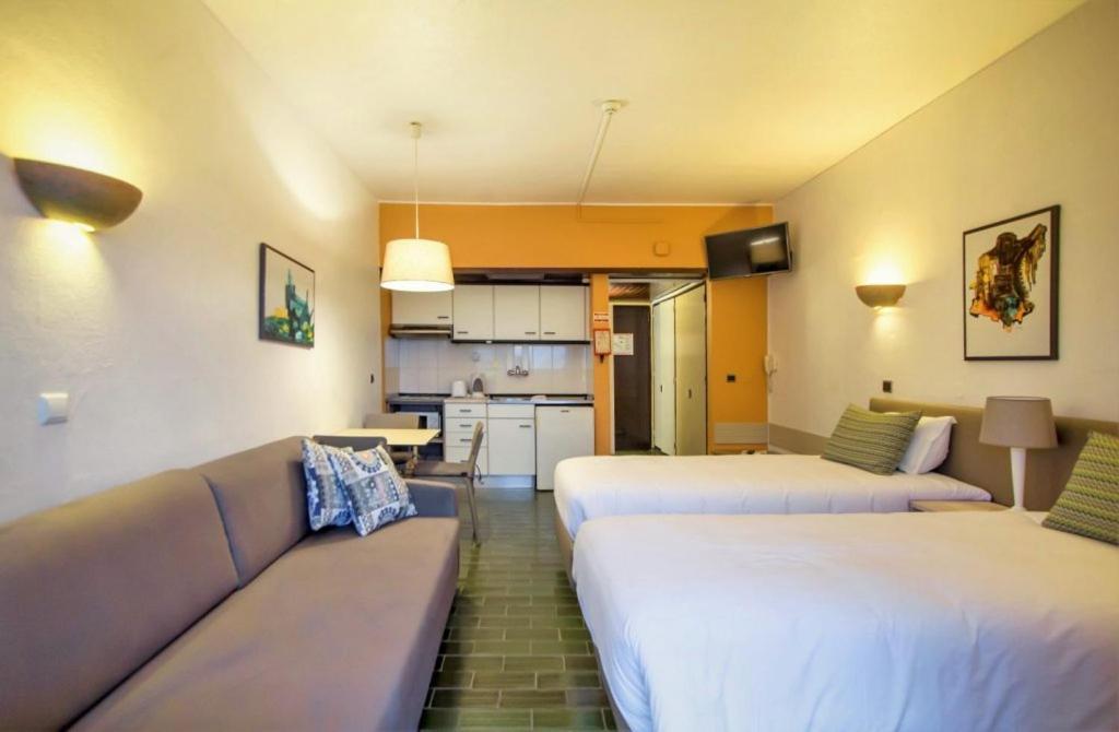 Turial Old Town Ocean View Aparthotel Albufeira Exterior photo